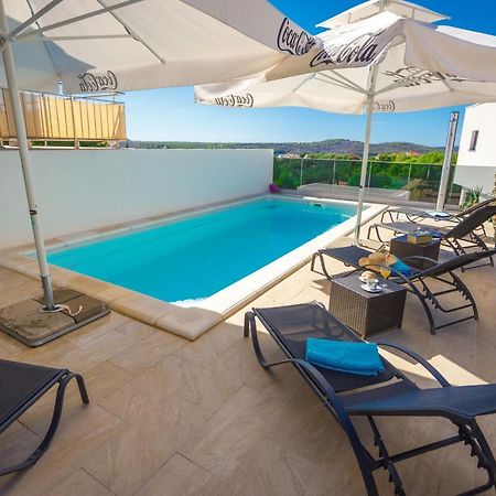 Apartment Jerry With Private Pool 米欧纳 外观 照片