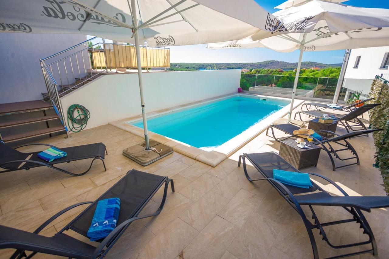 Apartment Jerry With Private Pool 米欧纳 外观 照片